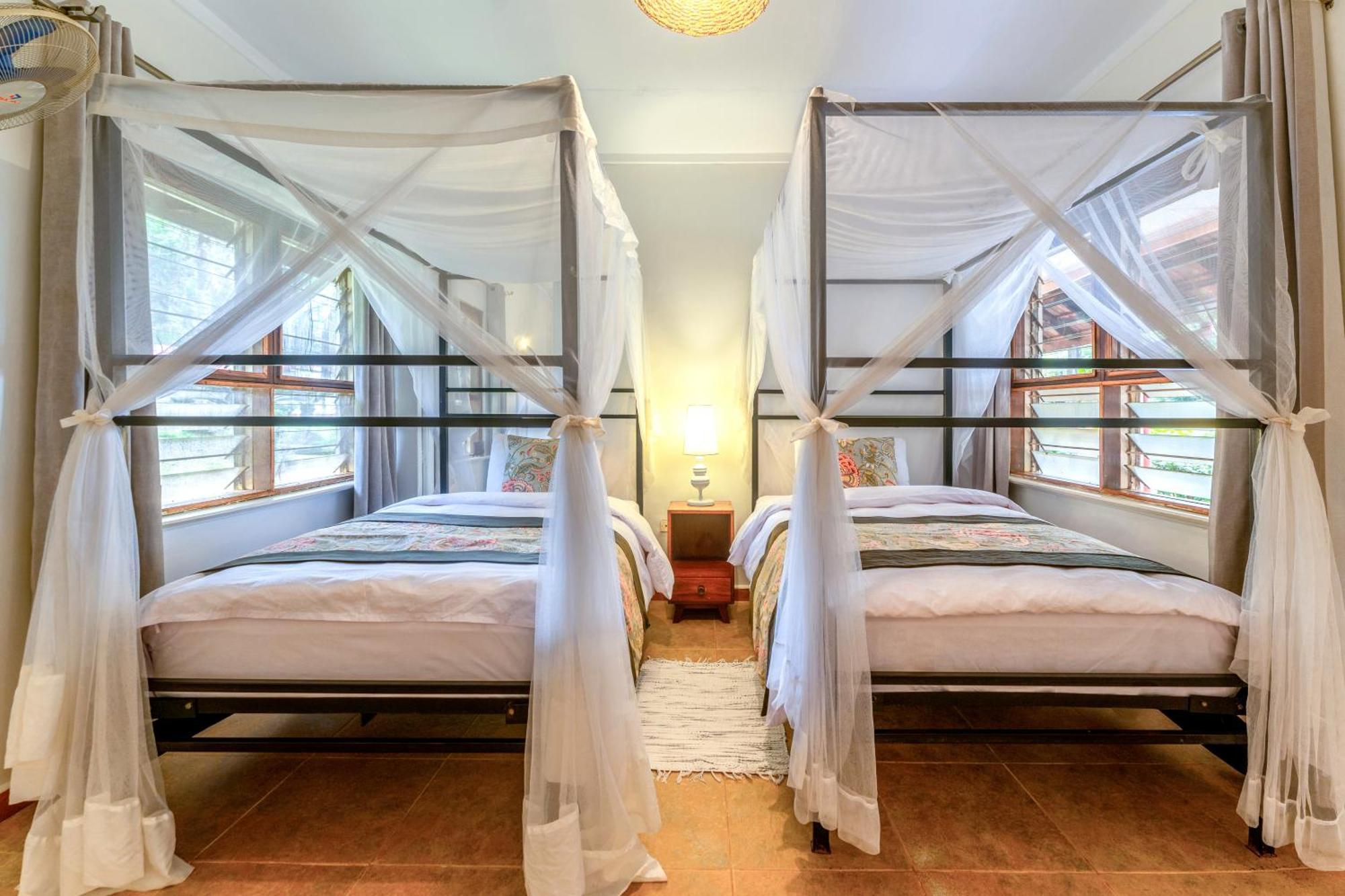 Masindi Hotel Экстерьер фото
