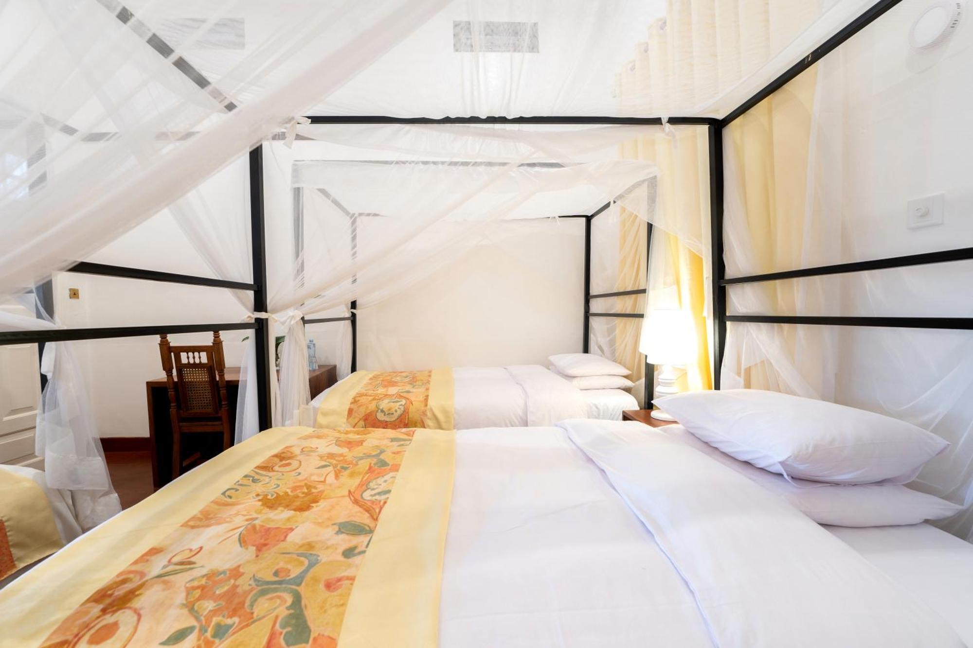 Masindi Hotel Экстерьер фото