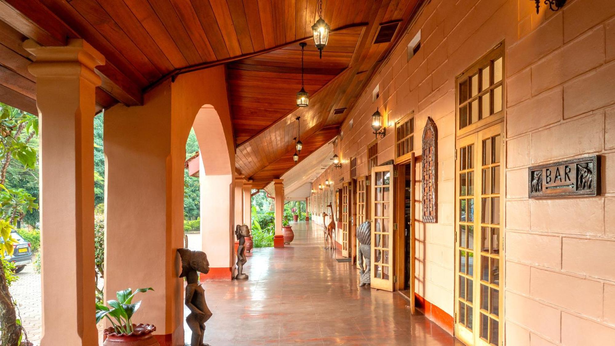 Masindi Hotel Экстерьер фото