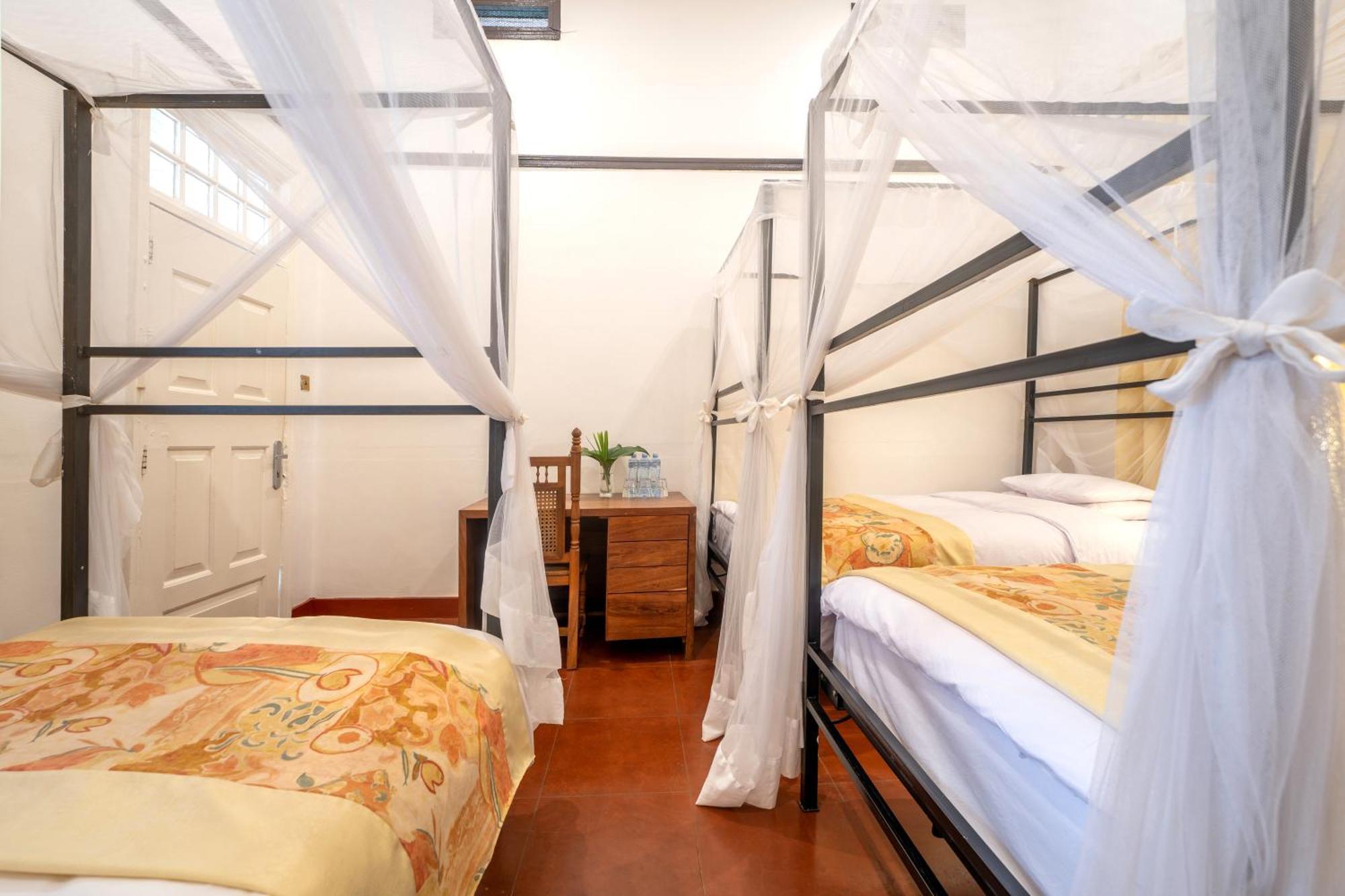 Masindi Hotel Экстерьер фото