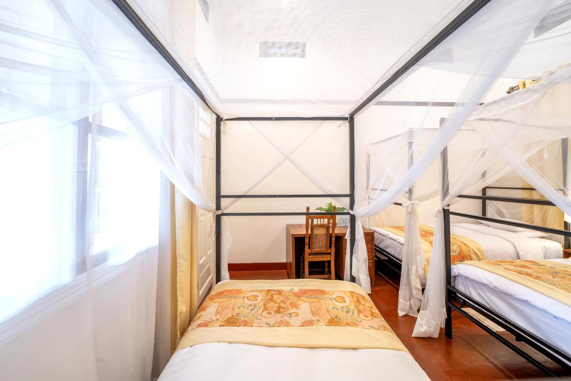 Masindi Hotel Экстерьер фото